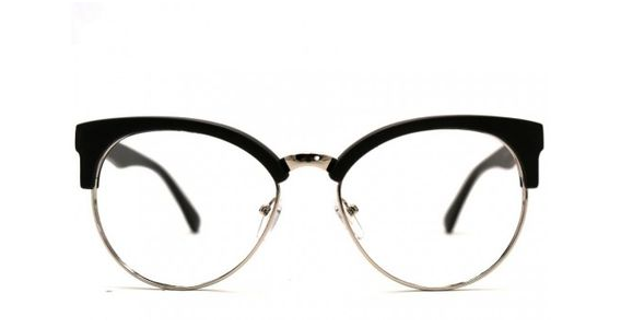 Pour atténuer l’effet « yeux rapprochés » il est préférable d’opter pour des lunettes…