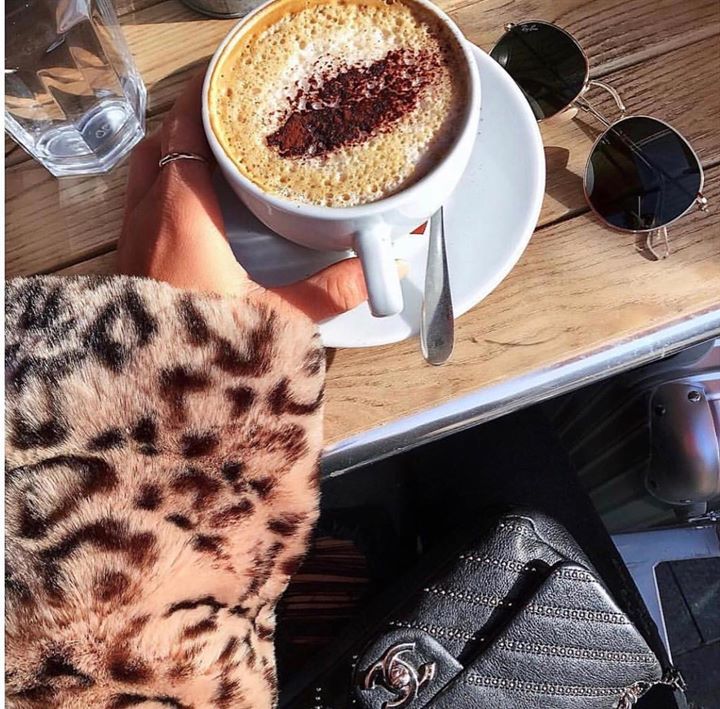 easy like Friday #autumn #coffeetime #sunglasses #chanel #lifestyle #bodartopticiens